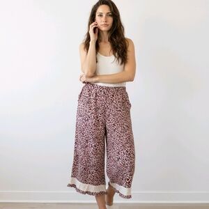 Umgee Women's Pink Leopard Print Wide-Leg Pants Size Large